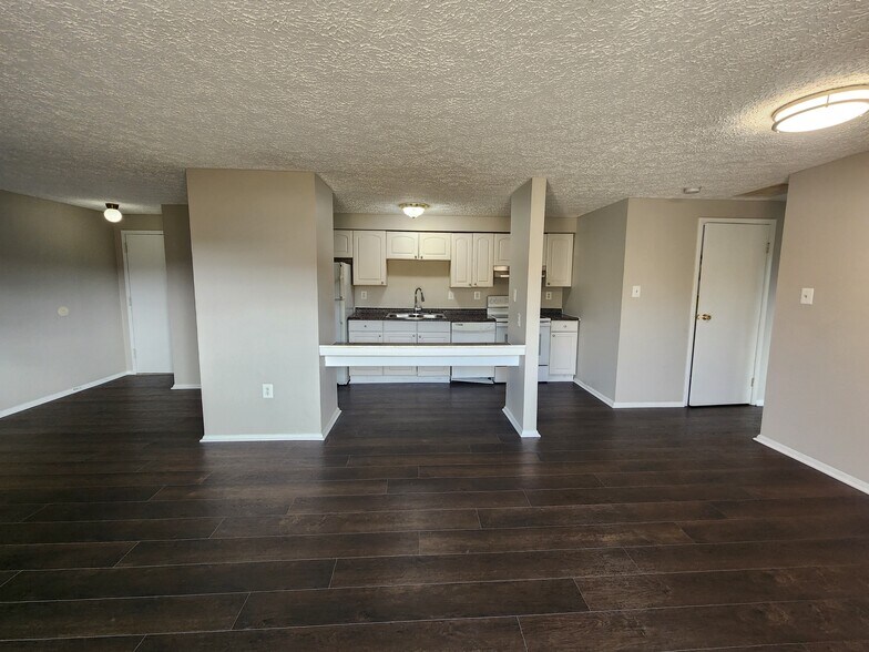 Building Photo - 19529 Gunners Branch Rd