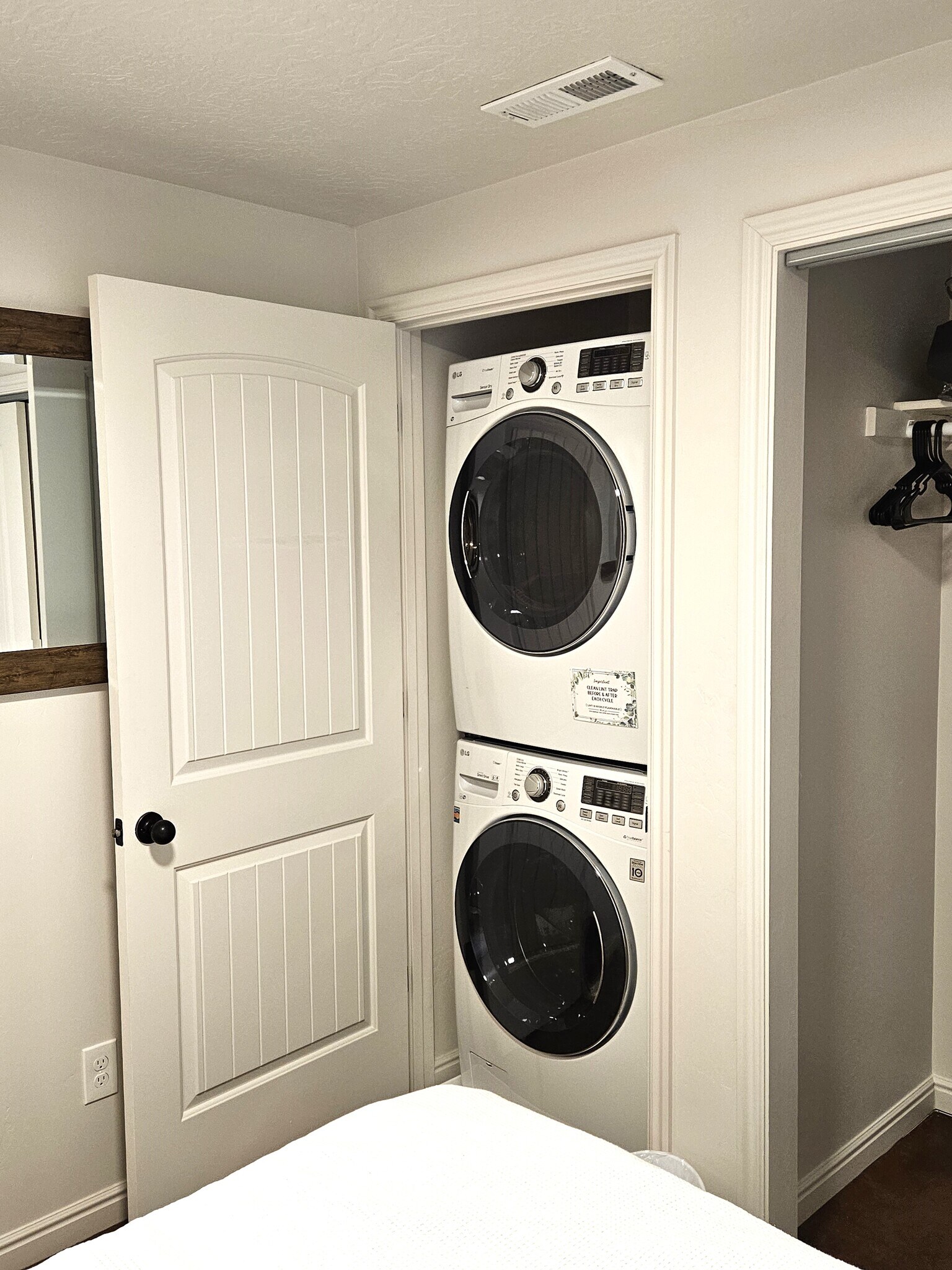 Building Photo - 1368 S 1050 W