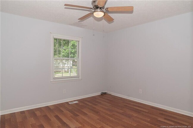 Building Photo - 1302 Kienast Dr