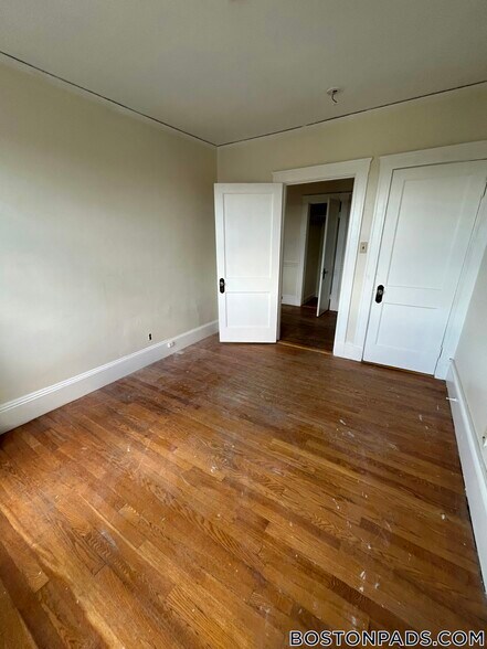 Building Photo - 155 Summer St