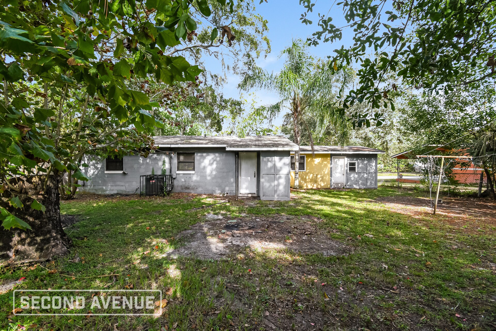 Building Photo - 2318 Looking Glass Ln