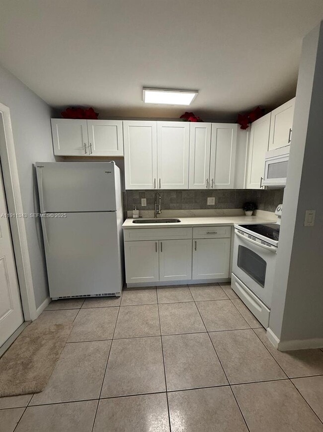 Building Photo - 620 SW 7th Ave