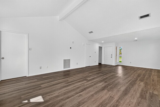 Building Photo - 4422 Wee Lassie Ln