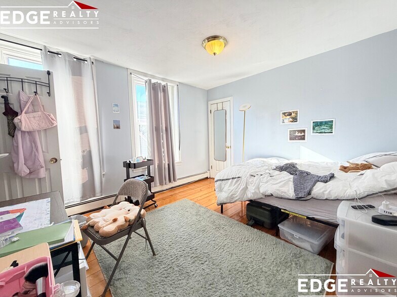 Building Photo - 15 Sewall St