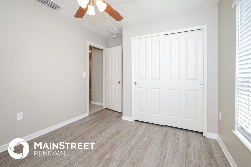 Building Photo - 2859 Mosshire Cir