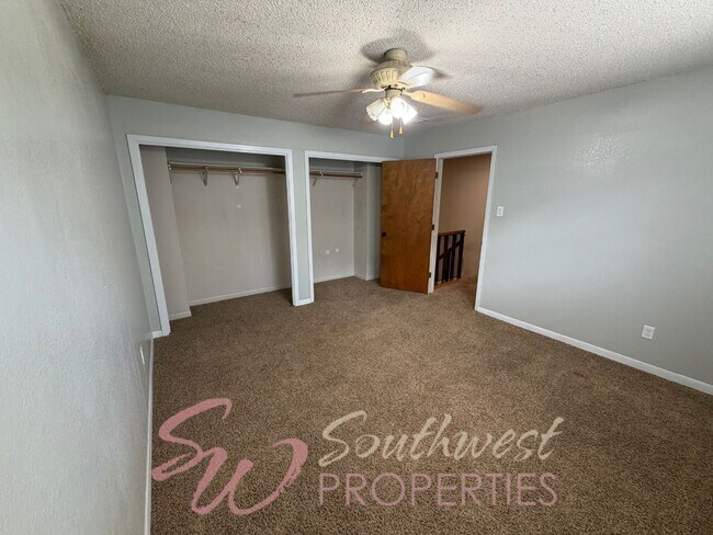 Building Photo - Spacious 3-Bedroom Home in an Established Neighborhood