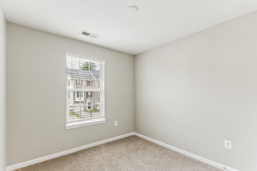 Third Bedroom - 3107 Alliance Ct