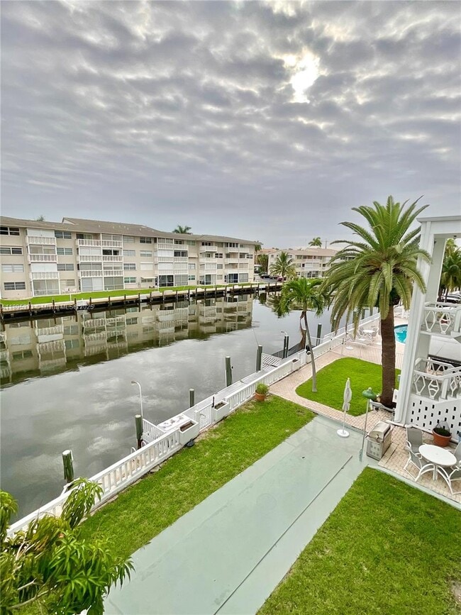 Building Photo - 419 Golden Isles Dr