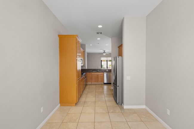 Building Photo - 81370 Avenida Altamira