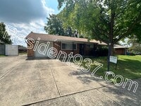 Building Photo - 3 Bed 2 bath Home