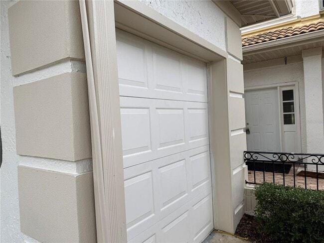 Building Photo - 2450 Sweetwater Country Club Dr
