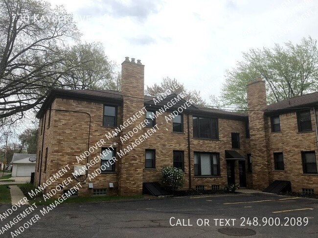 Building Photo - 730 Kayser Ave