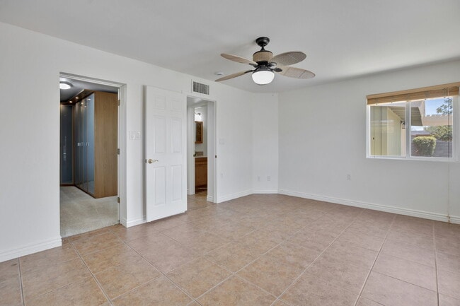 Building Photo - Charming South Scottsdale Ranch  home new ...