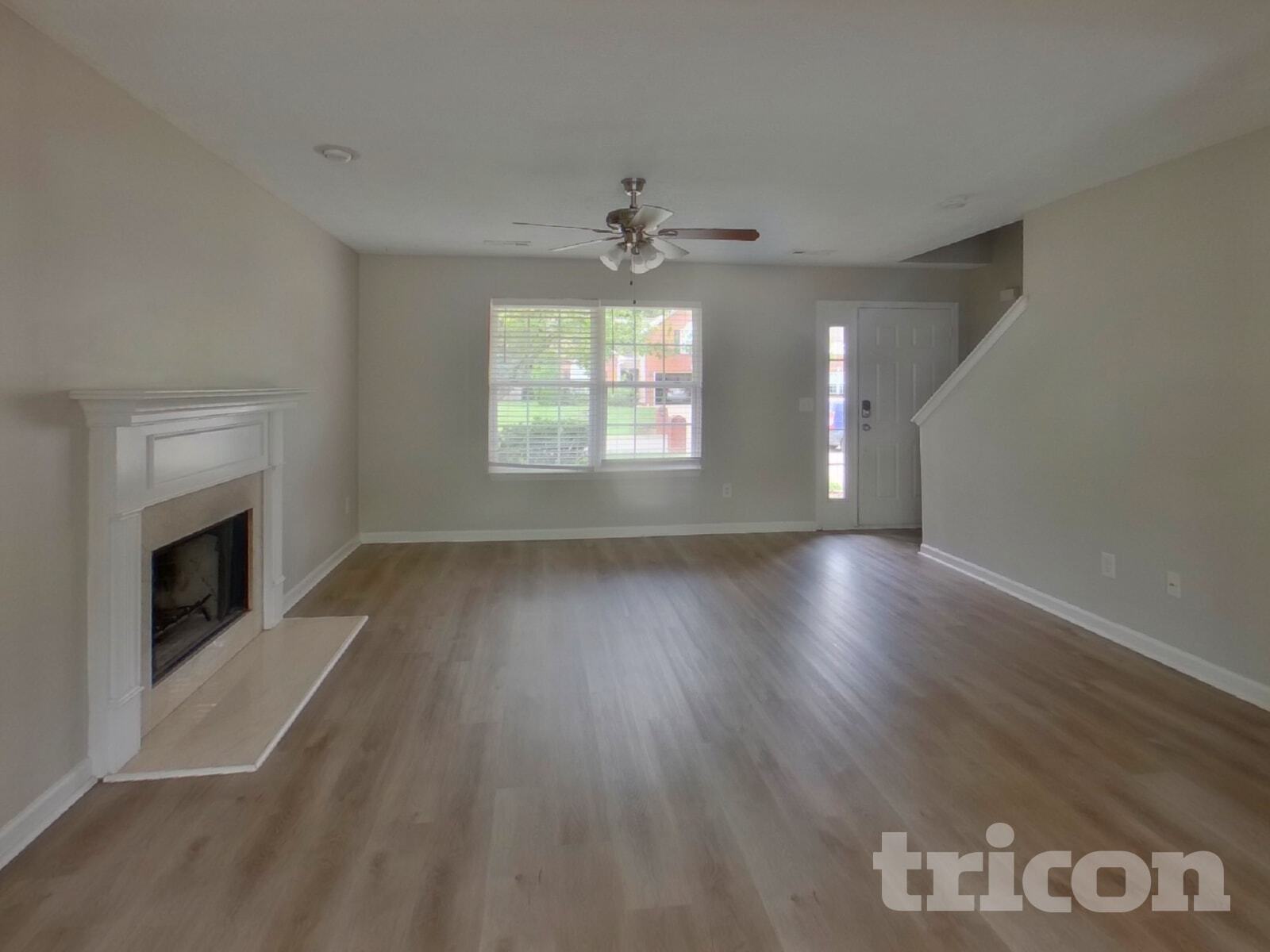 Building Photo - 4028 Deer Run Trce