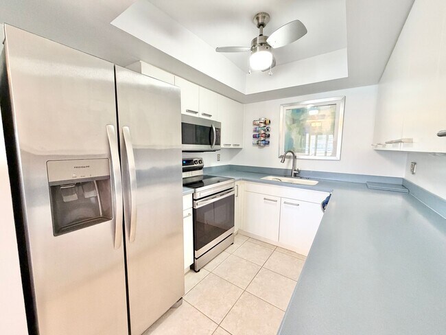 Building Photo - ** GLADES COUNTRY CLUB ** 2 BED / 2 BATH - VILLA - BUNDLED GOLF MEMBERSHIP - ANNUAL RENTAL