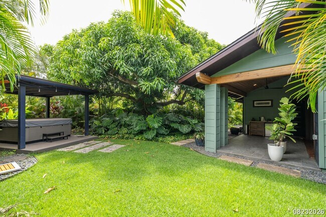 Building Photo - 427 Akoakoa Pl