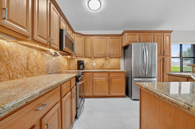 Building Photo - 8081 Cassia Dr