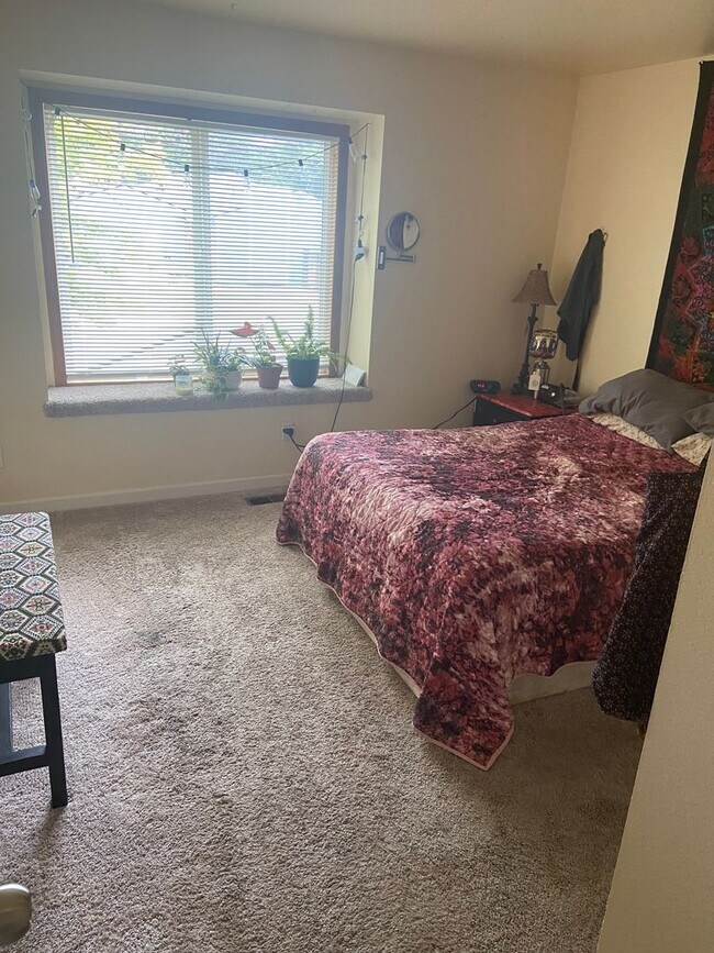 Building Photo - Charming 4 bed, 2 bath Home in Fort Collins
