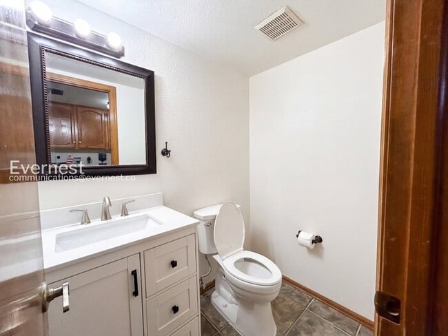 Building Photo - 4035 Thundercloud Dr