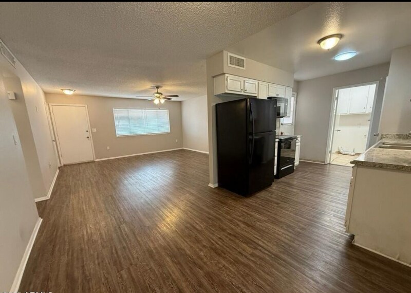 Building Photo - 11189 W Cameo Dr