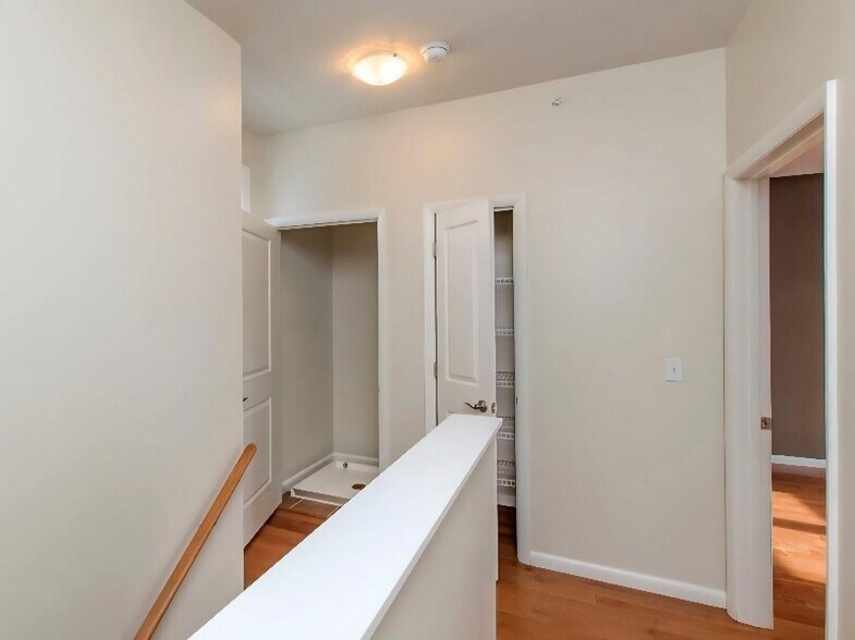 Building Photo - 3647 Penn Ave