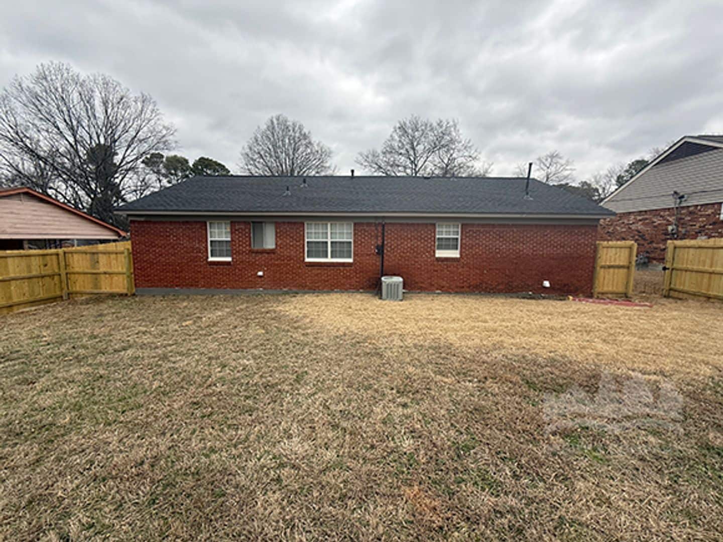 Building Photo - 2759 Southmeade Ave