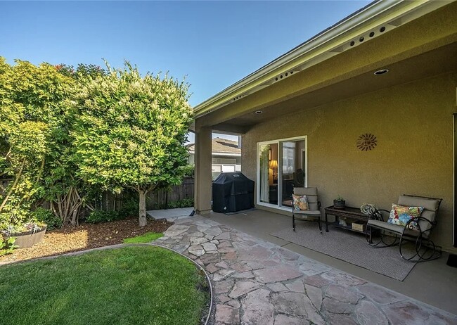 Building Photo - 1615 Costa del Sol