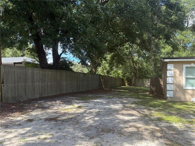 Building Photo - 960 NW 56th Ave