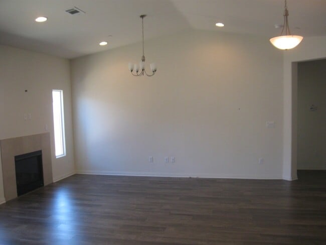 Building Photo - 1339 Darien Ct