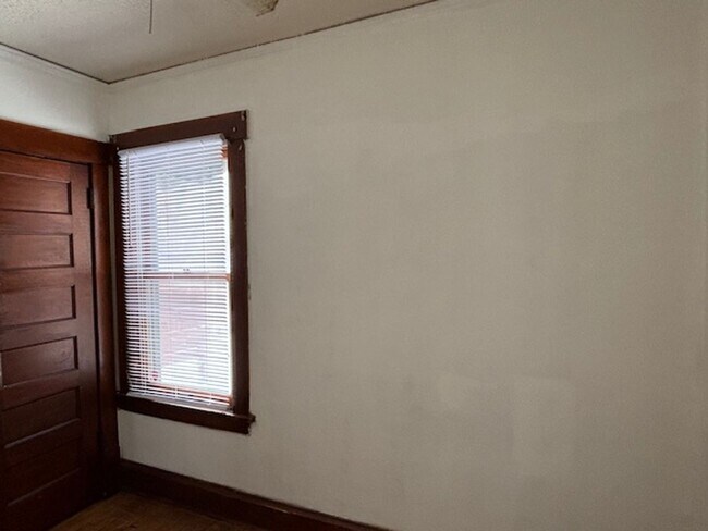 Building Photo - 1074 5th St E