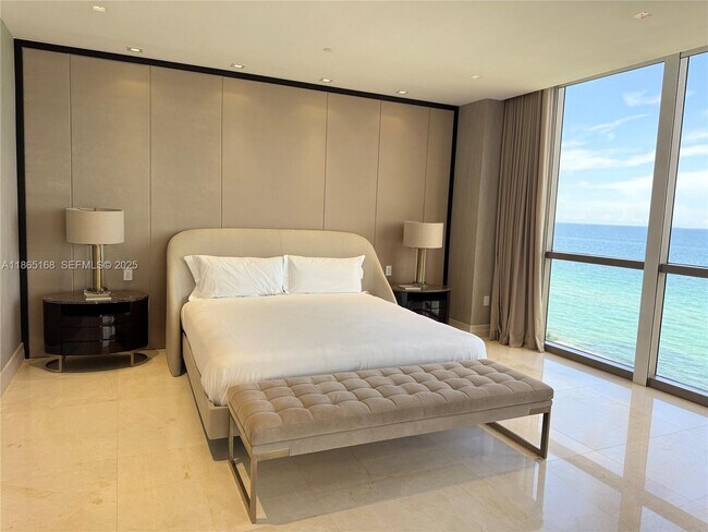 Building Photo - 17749 Collins Ave