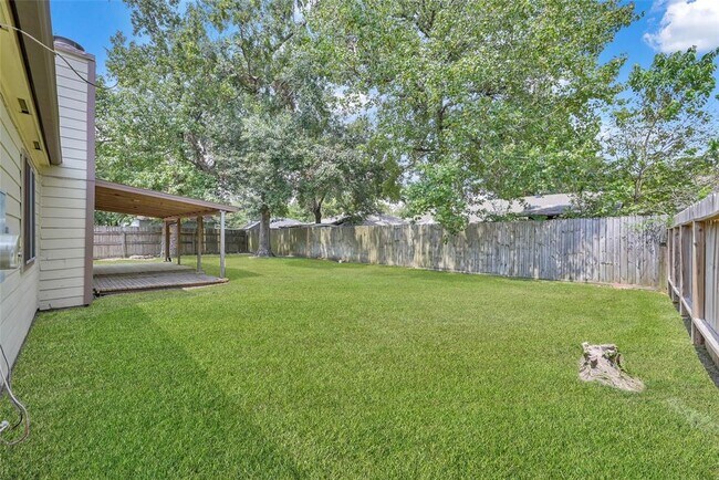 Building Photo - 2407 Summer Spring Dr