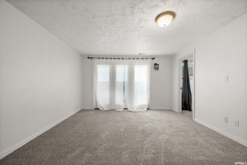Building Photo - 129 Chandlerpoint Way