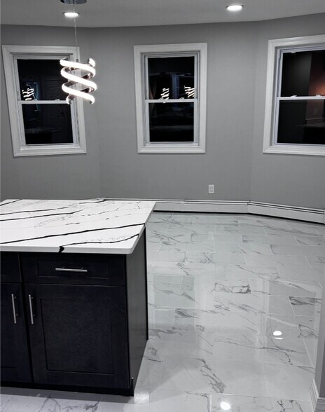 Building Photo - 23 Holden St