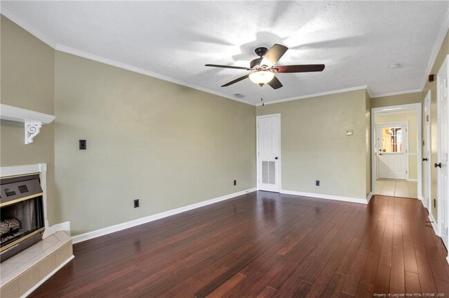 Building Photo - 425 Cityview Ln