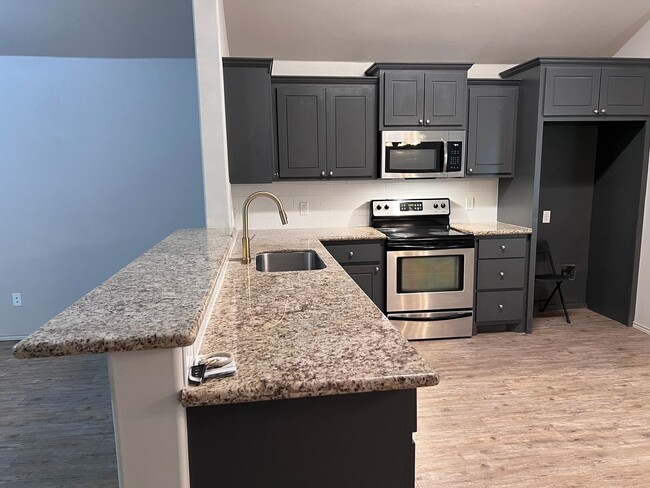 Amazing corner location in Wolfforth 4 be... - Amazing corner location in Wolfforth  4 be...