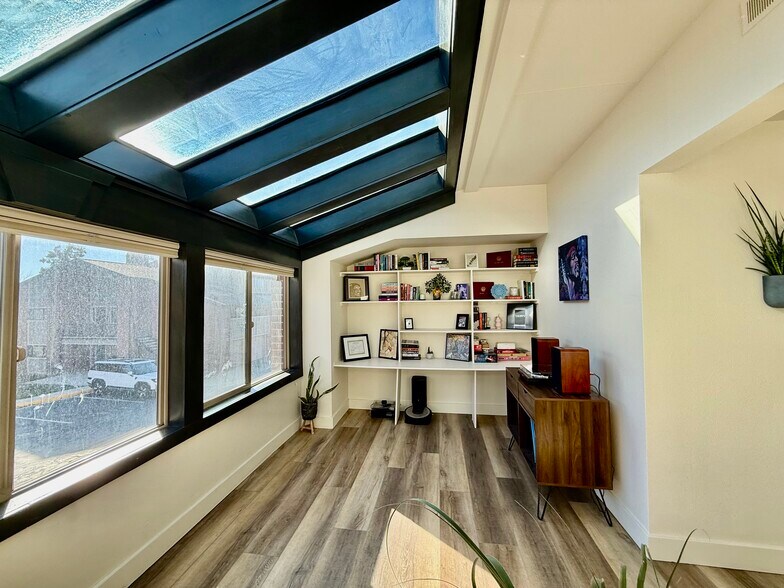 Building Photo - 1133 E Brickyard Rd