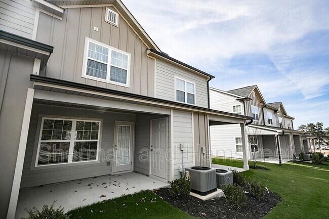 Building Photo - 1202 Joiner Cir