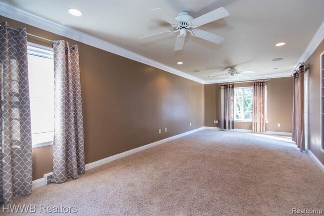 Building Photo - 1899 Hunt Club Dr