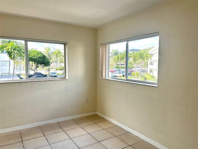Building Photo - 7701 SW 88th St
