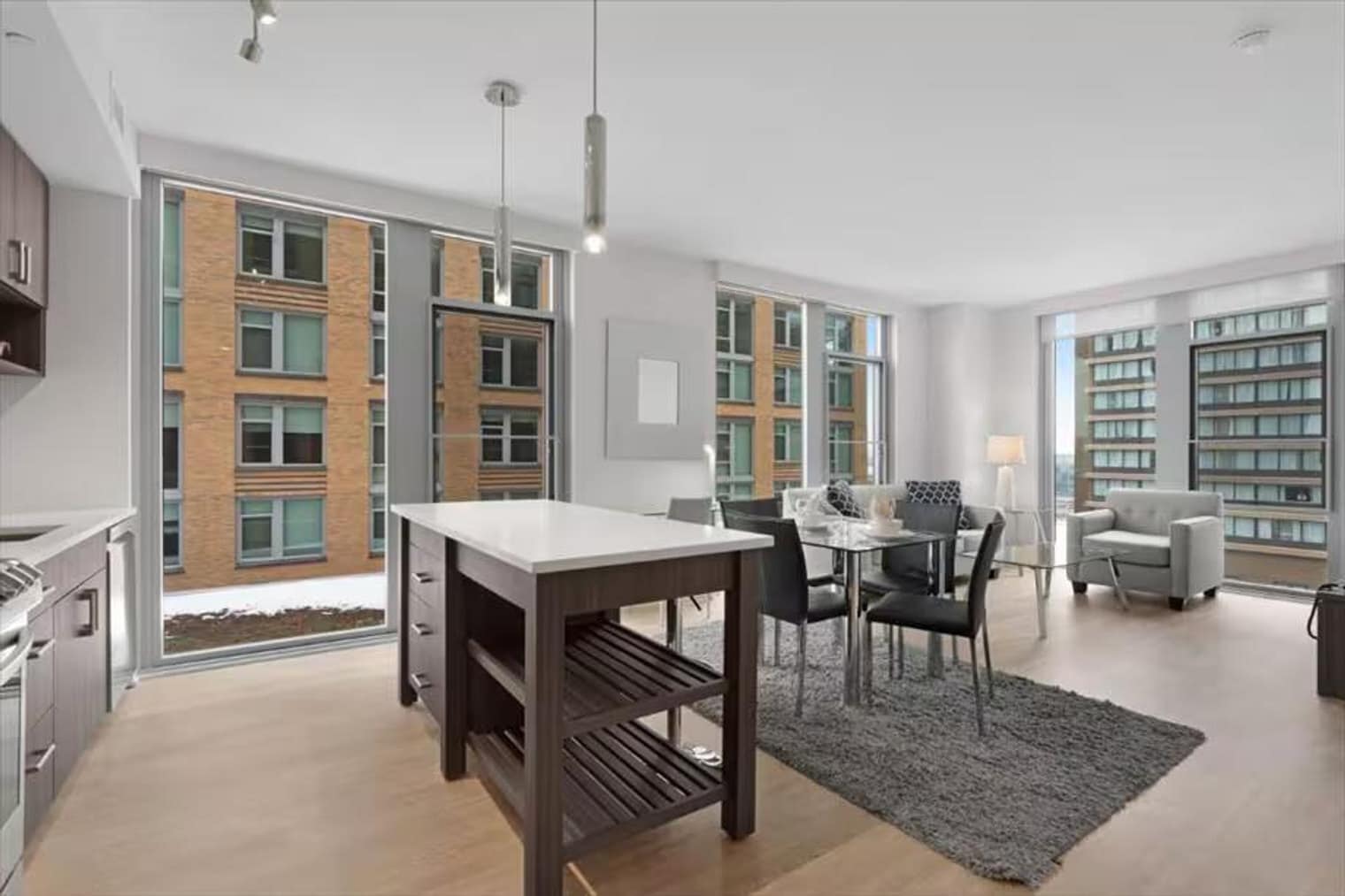 Building Photo - 400 Army Navy Dr