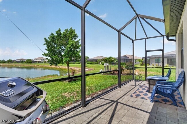 Building Photo - 14001 Hunter Oak Dr