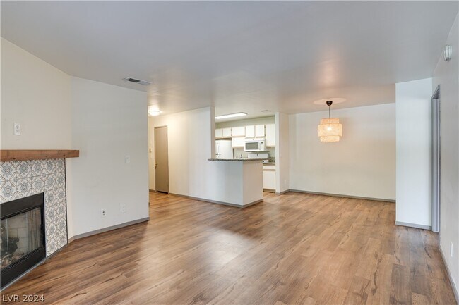 Building Photo - 2200 S Fort Apache Rd