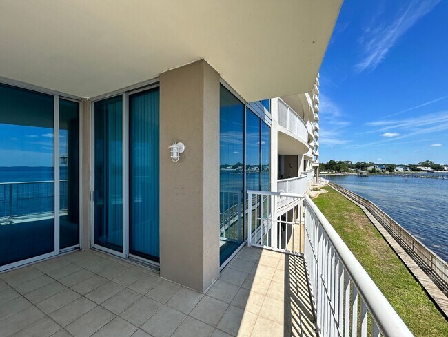 Building Photo - 6422 US-98