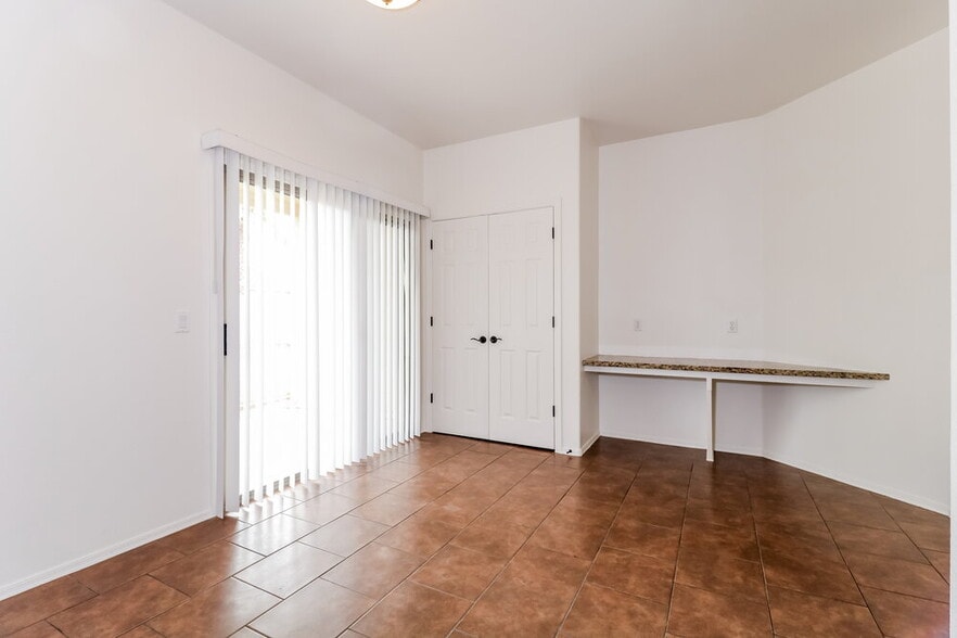 Building Photo - 15316 W Cortez St