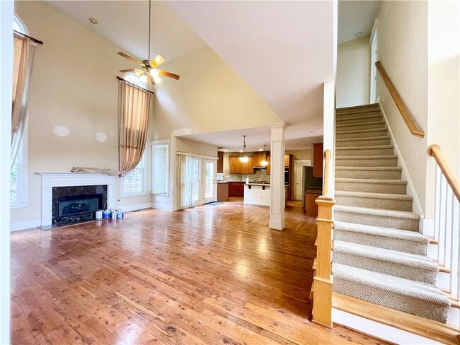 Building Photo - 555 Vinings Springs Dr SE