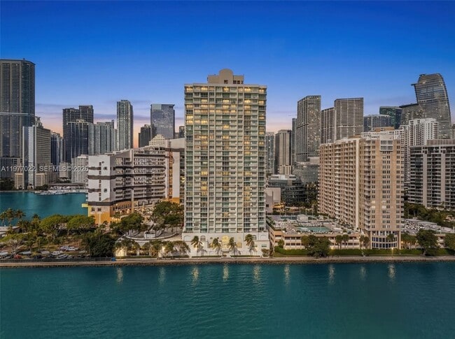 Building Photo - 800 Claughton Island Dr