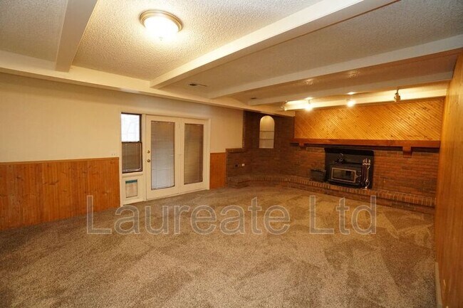 Building Photo - 7843 W Quarto Ave