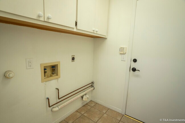 Laundry Room - 25015 Lost Arrow
