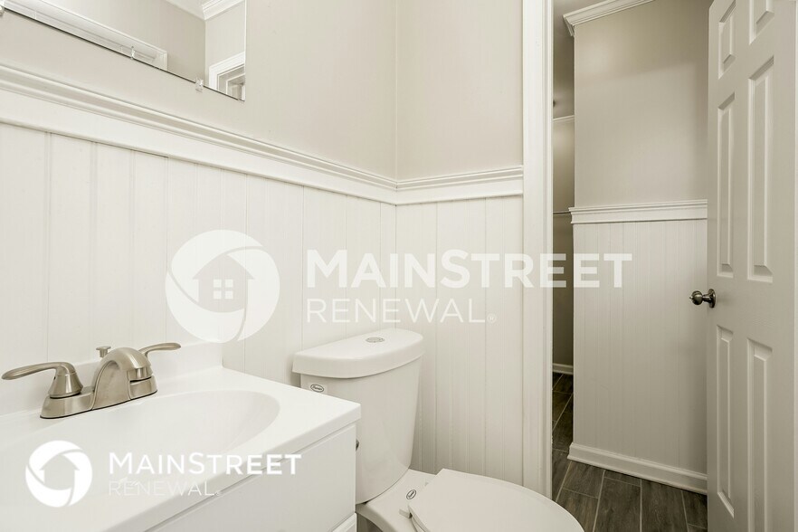 Building Photo - 35 Willow Ln NW